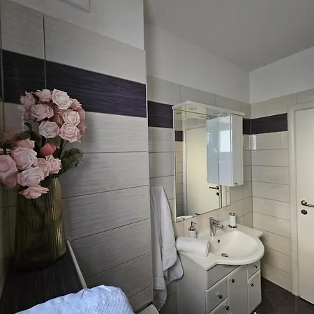 Apartment Moreno *