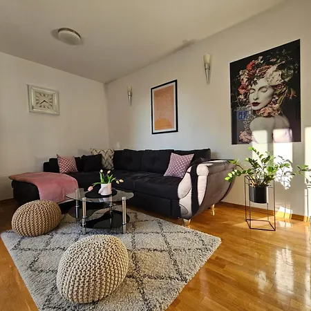 Moreno Apartment *